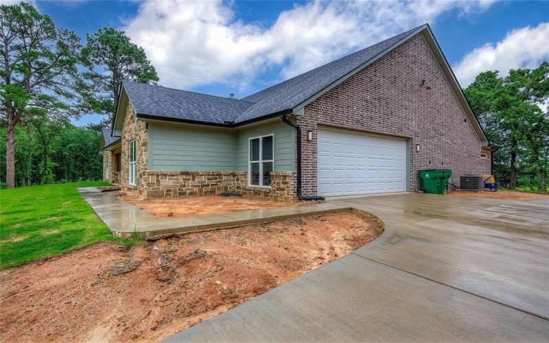 608 PR 6305 #6305, Mineola, TX 75773, 5 Bedrooms Bedrooms, ,3 BathroomsBathrooms,Residential,For Sale,608 PR 6305,20928307