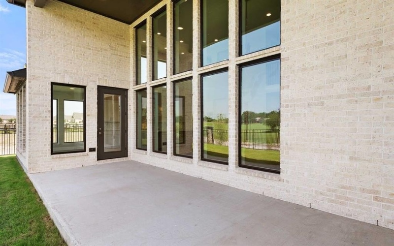 1726 Grand Avenue, Rockwall, TX 75087, 5 Bedrooms Bedrooms, ,5 BathroomsBathrooms,Residential,For Sale,1726 Grand Avenue,20928367