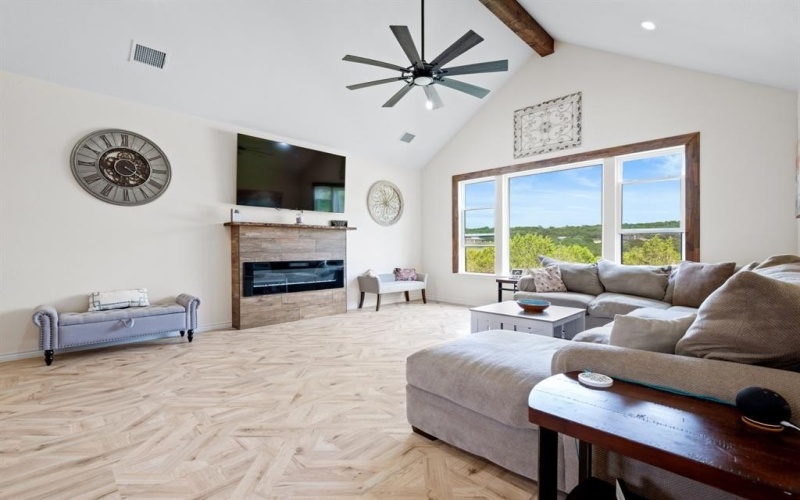 805 Hidden Valley, Bluff Dale, TX 76433, 3 Bedrooms Bedrooms, ,2 BathroomsBathrooms,Residential,For Sale,805 Hidden Valley,20932571