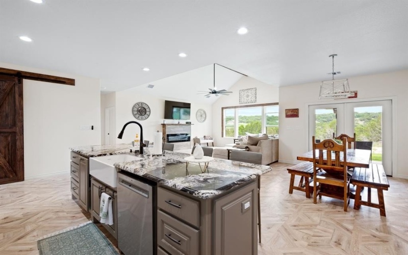 805 Hidden Valley, Bluff Dale, TX 76433, 3 Bedrooms Bedrooms, ,2 BathroomsBathrooms,Residential,For Sale,805 Hidden Valley,20932571
