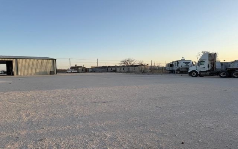 1100 W Sealy, Monahans, TX 79756, ,Commercial Sale,En Venta,1100 W Sealy,158910