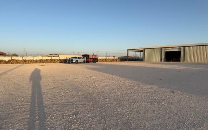 1100 W Sealy, Monahans, TX 79756, ,Commercial Sale,En Venta,1100 W Sealy,158910