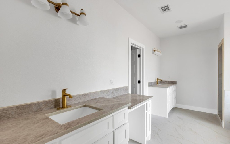 2090 SE 4001, Andrews, TX 79714, 4 Habitaciones Habitaciones , ,2 BañosBaños,Residential,En Venta,2090 SE 4001,0,159441