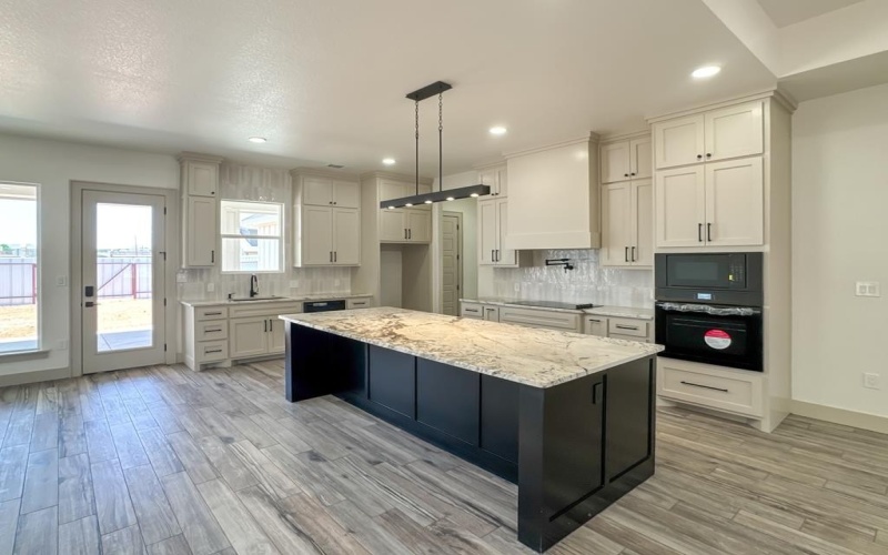 9 NE Armlei Dr, Andrews, TX 79714, 4 Bedrooms Bedrooms, ,3 BathroomsBathrooms,Residential,For Sale,9 NE Armlei Dr,159894