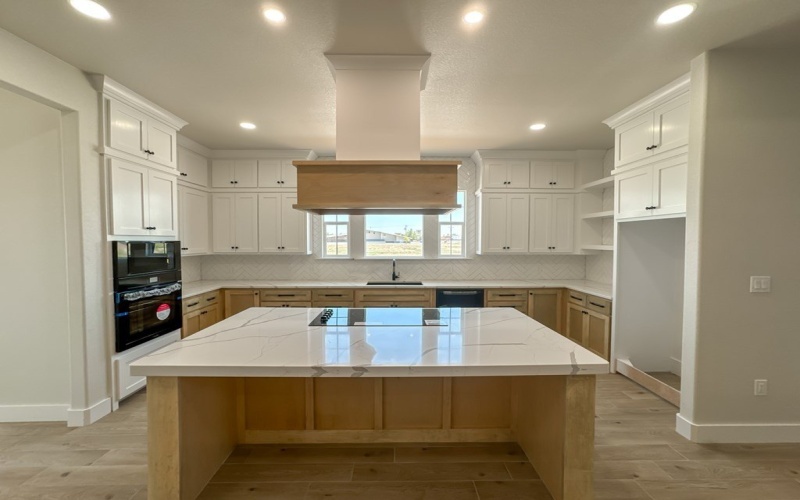10 NE Armlei Dr, Andrews, TX 79714, 4 Bedrooms Bedrooms, ,3 BathroomsBathrooms,Residential,For Sale,10 NE Armlei Dr,159896