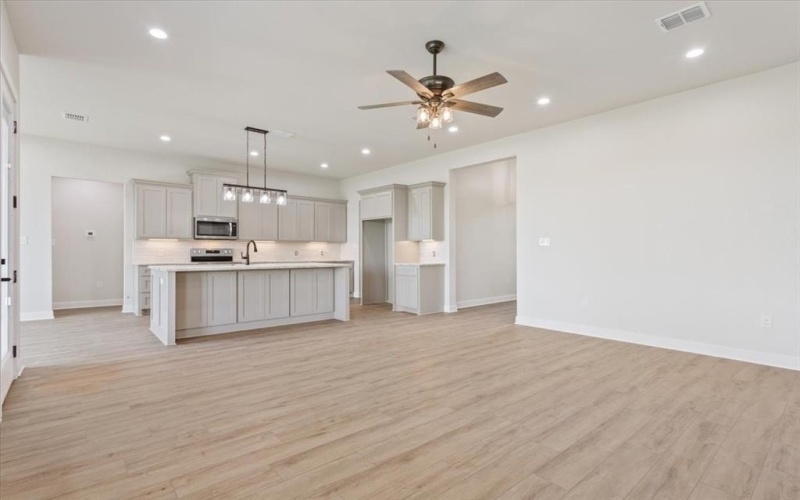 111 Great Trail Road, Riesel, TX 76682, 4 Bedrooms Bedrooms, ,2 BathroomsBathrooms,Residential,For Sale,111 Great Trail Road,228713