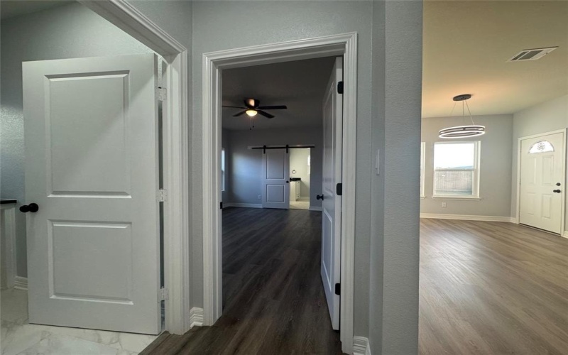 329 Rogers Street, McGregor, TX 76657, 3 Habitaciones Habitaciones , ,2 BañosBaños,Residential,En Venta,329 Rogers Street,228786
