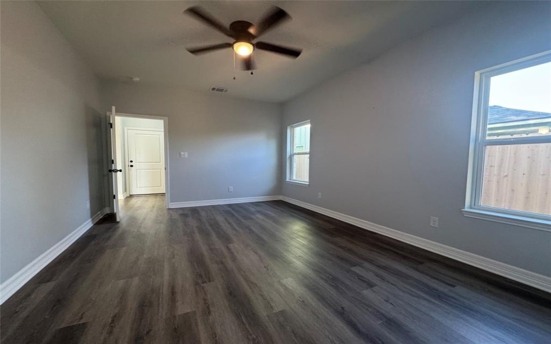329 Rogers Street, McGregor, TX 76657, 3 Habitaciones Habitaciones , ,2 BañosBaños,Residential,En Venta,329 Rogers Street,228786