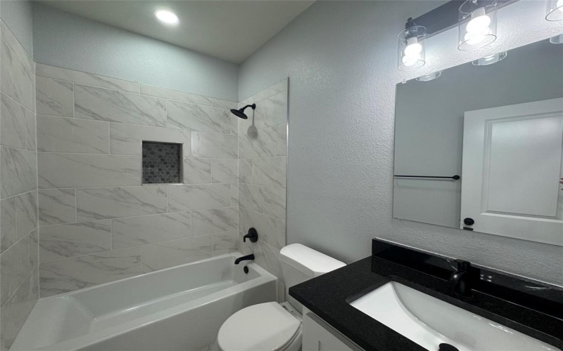 329 Rogers Street, McGregor, TX 76657, 3 Habitaciones Habitaciones , ,2 BañosBaños,Residential,En Venta,329 Rogers Street,228786