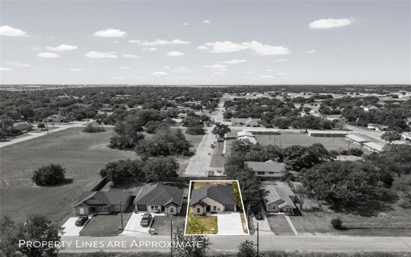 329 Rogers Street, McGregor, TX 76657, 3 Habitaciones Habitaciones , ,2 BañosBaños,Residential,En Venta,329 Rogers Street,0,228786