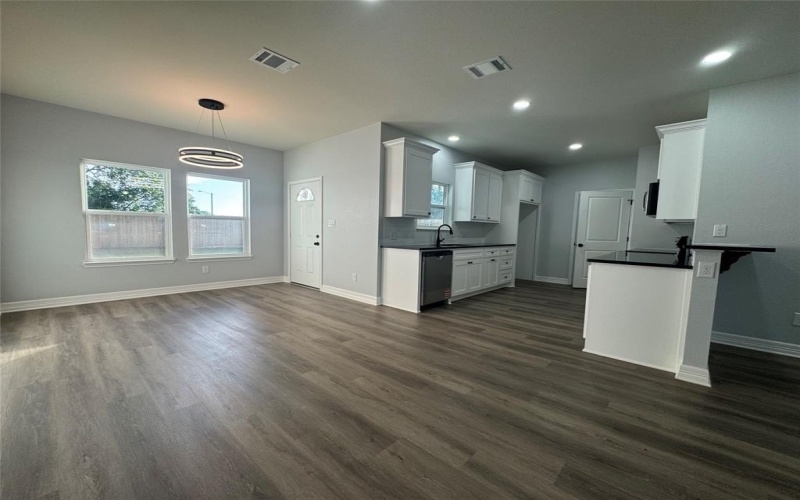 329 Rogers Street, McGregor, TX 76657, 3 Habitaciones Habitaciones , ,2 BañosBaños,Residential,En Venta,329 Rogers Street,228786
