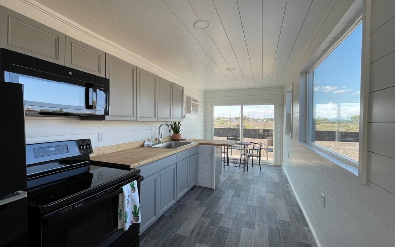 502 E Galveston St, Marfa, TX 79843, 3 Bedrooms Bedrooms, ,3 BathroomsBathrooms,Residential,For Sale,502 E Galveston St,154000