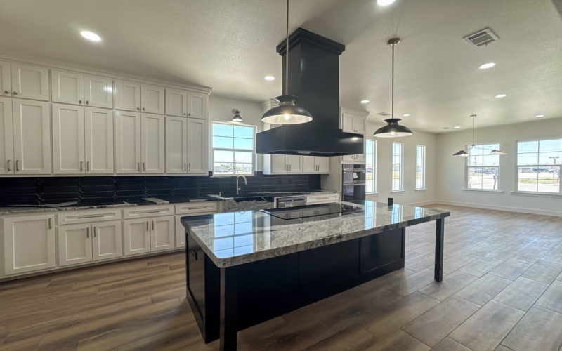 1 NE Armlei Dr, Andrews, TX 79714, 4 Bedrooms Bedrooms, ,3 BathroomsBathrooms,Residential,For Sale,1 NE Armlei Dr,157169