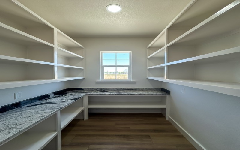 1 NE Armlei Dr, Andrews, TX 79714, 4 Bedrooms Bedrooms, ,3 BathroomsBathrooms,Residential,For Sale,1 NE Armlei Dr,157169