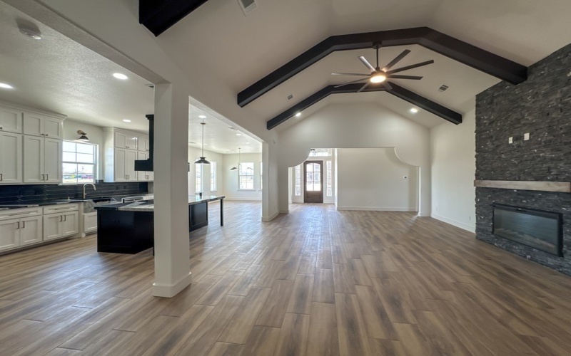 1 NE Armlei Dr, Andrews, TX 79714, 4 Bedrooms Bedrooms, ,3 BathroomsBathrooms,Residential,For Sale,1 NE Armlei Dr,157169