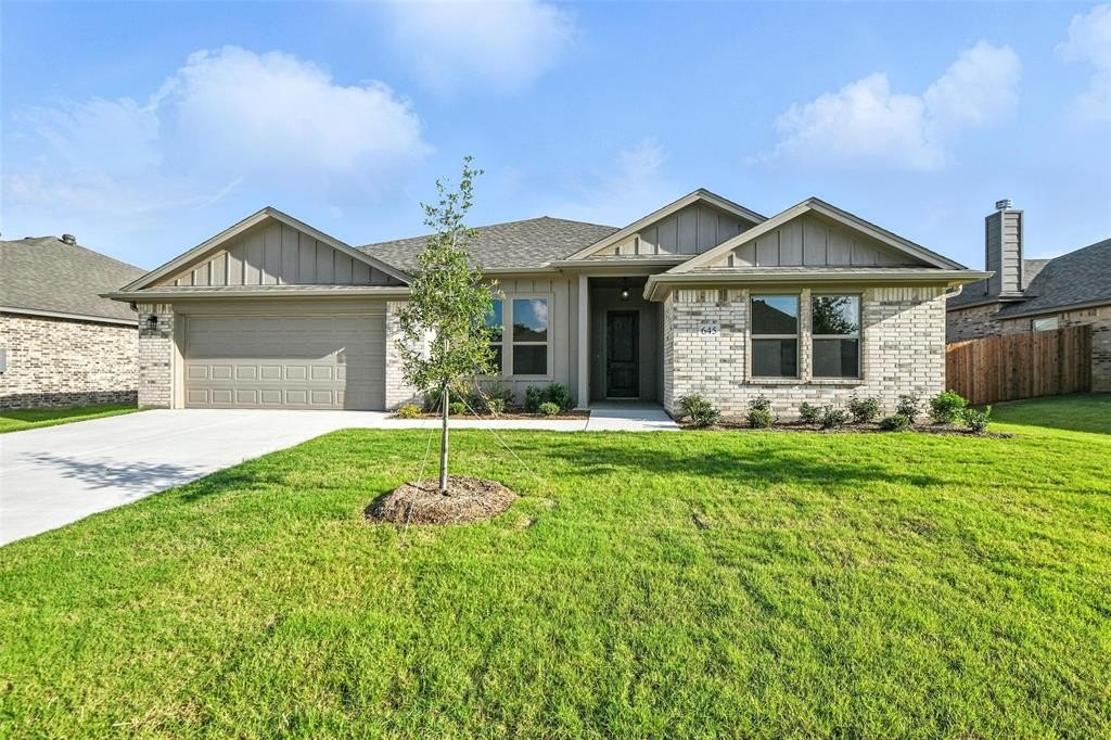 645 Mooney Drive, Saginaw, TX 76179, 4 Bedrooms Bedrooms, ,2 BathroomsBathrooms,Residential,For Sale,645 Mooney Drive,20933162