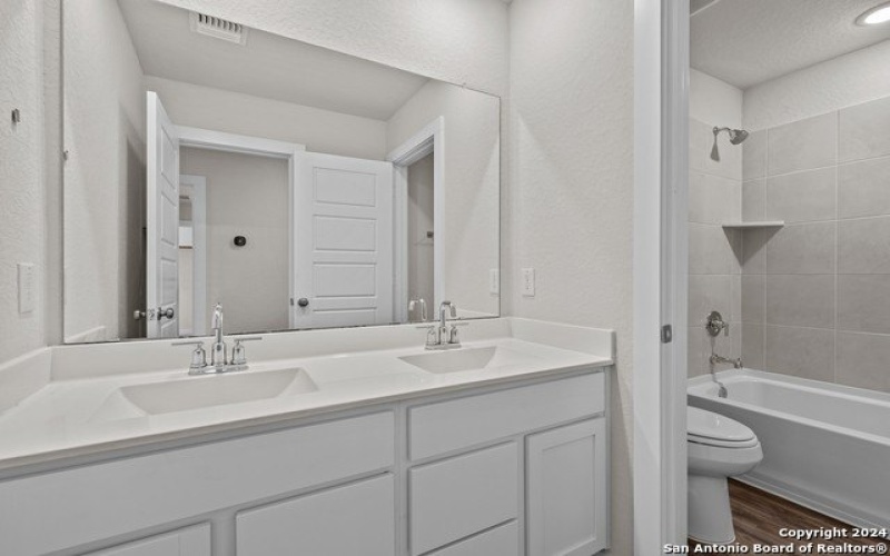 4333 Danforth Street, New Braunfels, TX 78130, 4 Habitaciones Habitaciones , ,2 BañosBaños,Residential,En Venta,4333 Danforth Street,1802825
