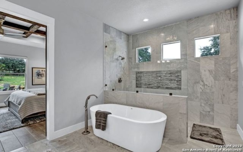 560 Eagle Peak Dr, Fischer, TX 78623, 4 Bedrooms Bedrooms, ,3 BathroomsBathrooms,Residential,For Sale,560 Eagle Peak Dr,1669279