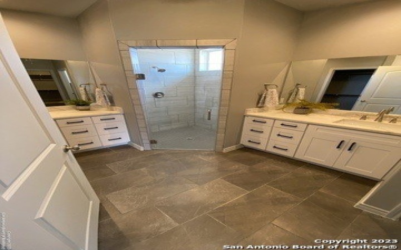 120 S Calvin Barrett, Blanco, TX 78606, 3 Bedrooms Bedrooms, ,2 BathroomsBathrooms,Residential,For Sale,120 S Calvin Barrett,1681629
