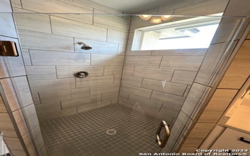 120 S Calvin Barrett, Blanco, TX 78606, 3 Bedrooms Bedrooms, ,2 BathroomsBathrooms,Residential,For Sale,120 S Calvin Barrett,1681629