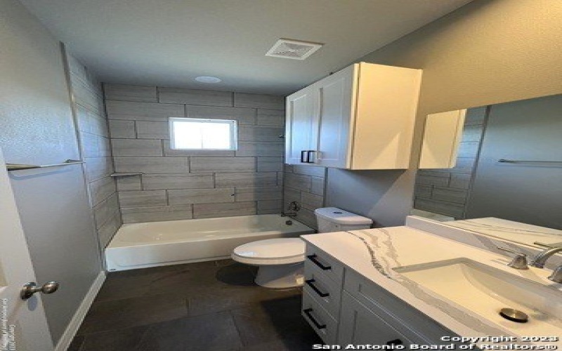 120 S Calvin Barrett, Blanco, TX 78606, 3 Bedrooms Bedrooms, ,2 BathroomsBathrooms,Residential,For Sale,120 S Calvin Barrett,1681629