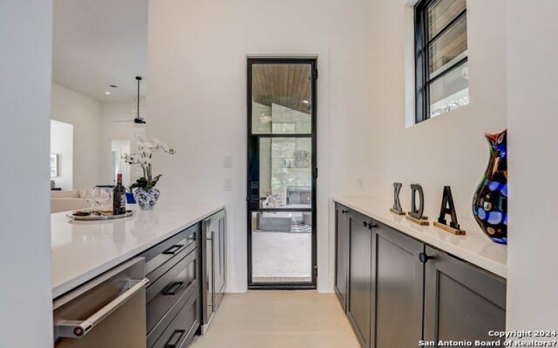 21835 ANGOSTURA BLVD, San Antonio, TX 78261-2606, 4 Habitaciones Habitaciones , ,5 BañosBaños,Residential,En Venta,21835 ANGOSTURA BLVD,0,1728722