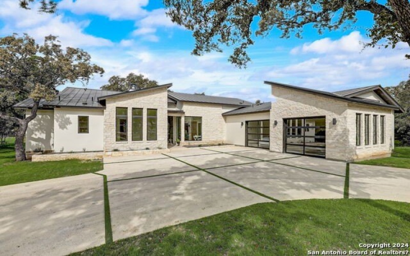 21835 ANGOSTURA BLVD, San Antonio, TX 78261-2606, 4 Habitaciones Habitaciones , ,5 BañosBaños,Residential,En Venta,21835 ANGOSTURA BLVD,0,1728722