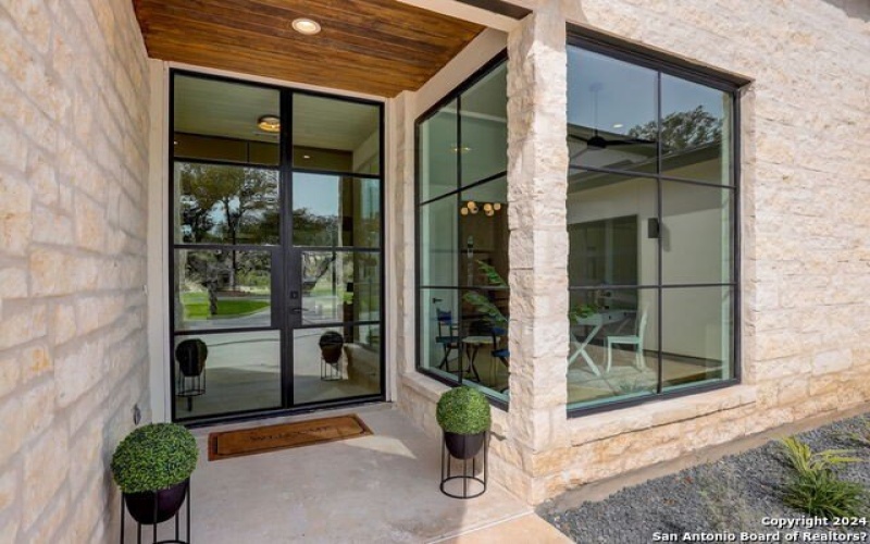 21835 ANGOSTURA BLVD, San Antonio, TX 78261-2606, 4 Habitaciones Habitaciones , ,5 BañosBaños,Residential,En Venta,21835 ANGOSTURA BLVD,0,1728722