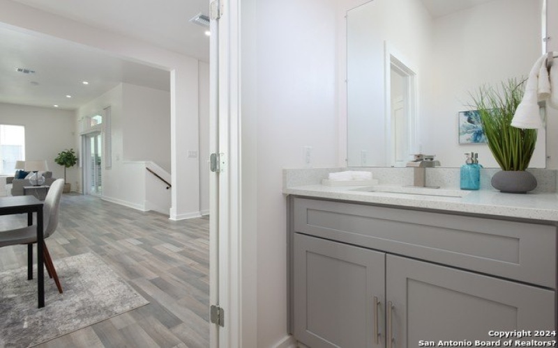 120 Pierce Ave, San Antonio, TX 78208, 2 Habitaciones Habitaciones , ,2 BañosBaños,Residential,En Venta,120 Pierce Ave,0,1729438