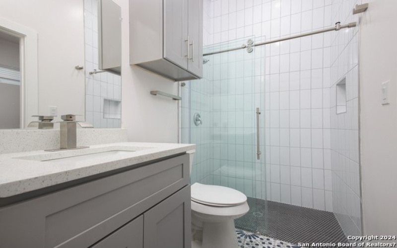 120 Pierce Ave, San Antonio, TX 78208, 2 Habitaciones Habitaciones , ,2 BañosBaños,Residential,En Venta,120 Pierce Ave,0,1729438