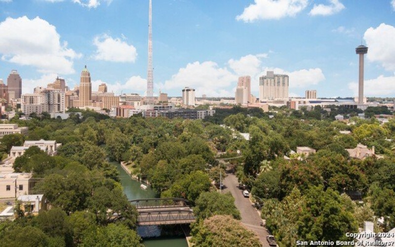 120 Pierce Ave, San Antonio, TX 78208, 2 Habitaciones Habitaciones , ,2 BañosBaños,Residential,En Venta,120 Pierce Ave,0,1729438