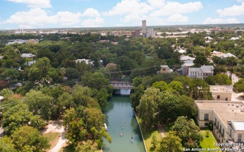 120 Pierce Ave, San Antonio, TX 78208, 2 Habitaciones Habitaciones , ,2 BañosBaños,Residential,En Venta,120 Pierce Ave,0,1729438