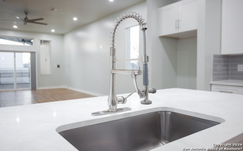 511 Sharer St, San Antonio, TX 78208, 2 Habitaciones Habitaciones , ,2 BañosBaños,Residential,En Venta,511 Sharer St,0,1729457