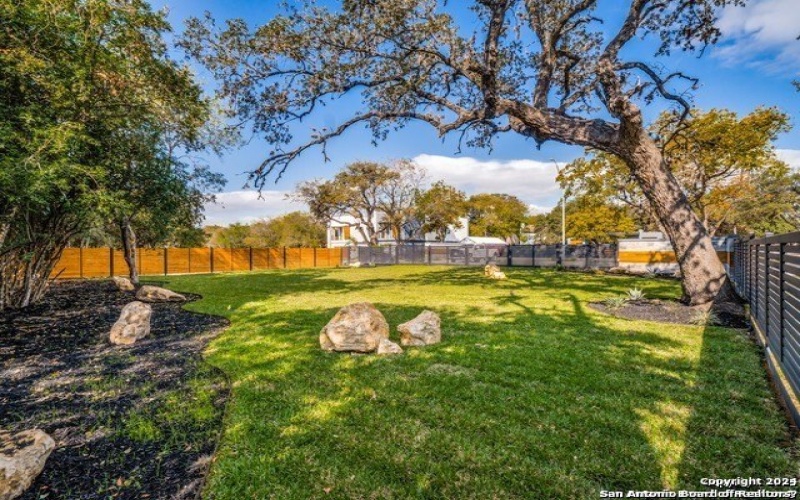 7610 LOST MINE PEAK, San Antonio, TX 78240-4581, 4 Bedrooms Bedrooms, ,2 BathroomsBathrooms,Residential,For Sale,7610 LOST MINE PEAK,1746114