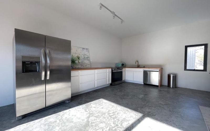 1402 W Philadelphia St, Marfa, TX 79843, 1 Bedroom Bedrooms, ,1 BathroomBathrooms,Residential,For Sale,1402 W Philadelphia St,160117