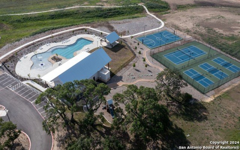 739 MAXIMINO RIDGE RD, Bulverde, TX 78163-2542, 3 Habitaciones Habitaciones , ,3 BañosBaños,Residential,En Venta,739 MAXIMINO RIDGE RD,0,1767361