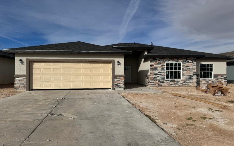 2107 S Iowa Street, Pecos, TX 79772, 4 Habitaciones Habitaciones , ,2 BañosBaños,Residential,En Venta,2107 S Iowa Street,50079526