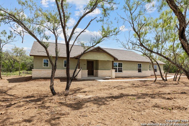 117 Sylas Hayes Loop, Pleasanton, TX 78064, 3 Bedrooms Bedrooms, ,2 BathroomsBathrooms,Residential,For Sale,117 Sylas Hayes Loop,1773710
