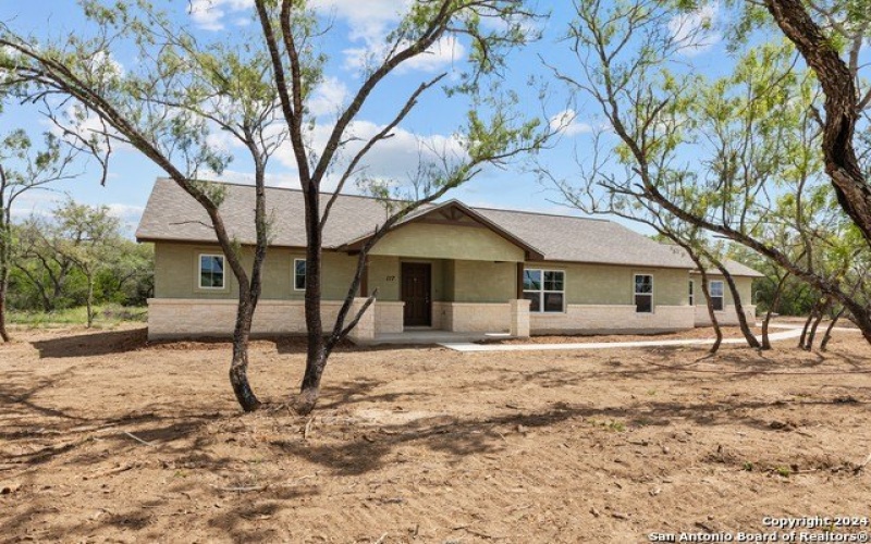 117 Sylas Hayes Loop, Pleasanton, TX 78064, 3 Bedrooms Bedrooms, ,2 BathroomsBathrooms,Residential,For Sale,117 Sylas Hayes Loop,1773710