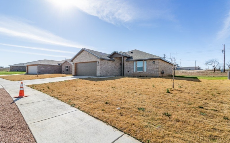 812 Bella Bvd, Coleman, TX 76834, 3 Bedrooms Bedrooms, ,2 BathroomsBathrooms,Residential,For Sale,812 Bella Bvd,0,50080457