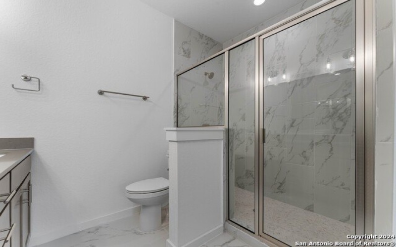 323 HOWARD ST #1, San Antonio, TX 78212-5596, 3 Habitaciones Habitaciones , ,3 BañosBaños,Residential,En Venta,323 HOWARD ST,0,1780858