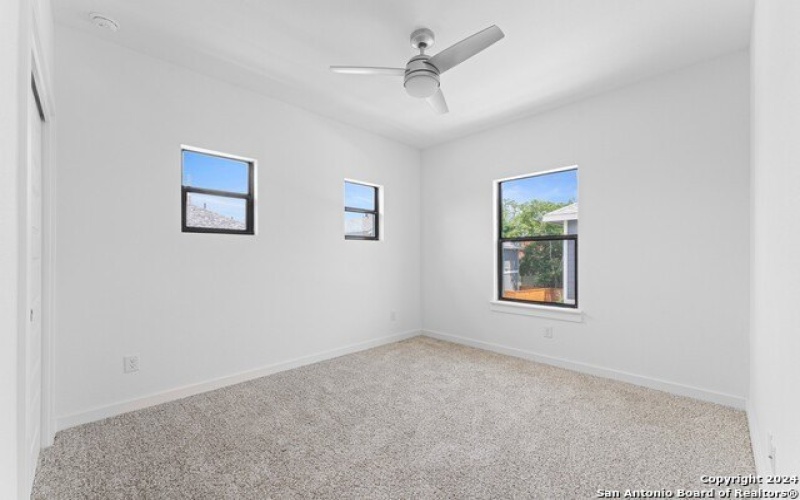 914 N Olive #101, San Antonio, TX 78202, 3 Habitaciones Habitaciones , ,2 BañosBaños,Residential,En Venta,914 N Olive #101,1781485