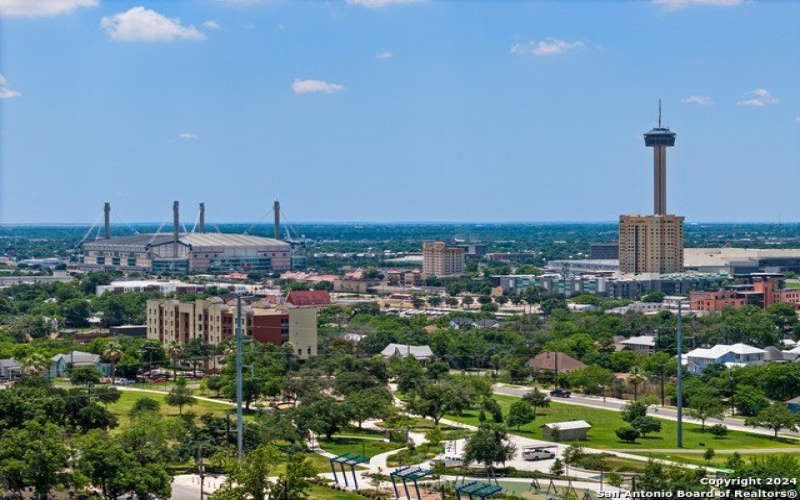 914 N Olive #101, San Antonio, TX 78202, 3 Habitaciones Habitaciones , ,2 BañosBaños,Residential,En Venta,914 N Olive #101,1781485