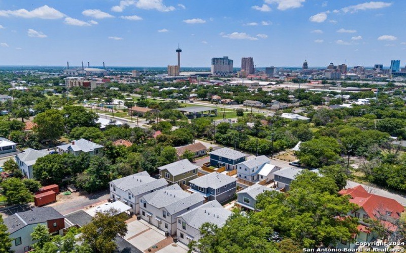 914 N Olive #101, San Antonio, TX 78202, 3 Habitaciones Habitaciones , ,2 BañosBaños,Residential,En Venta,914 N Olive #101,1781485