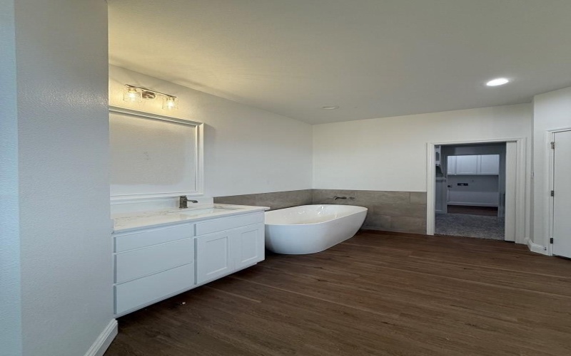 13211 E County Rd 110, Midland, TX 79706, 4 Bedrooms Bedrooms, ,2 BathroomsBathrooms,Residential,For Sale,13211 E County Rd 110,50081030