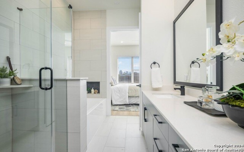 719 E Locust St #3111, San Antonio, TX 78212, 2 Bedrooms Bedrooms, ,2 BathroomsBathrooms,Residential,For Sale,719 E Locust St,0,1783663