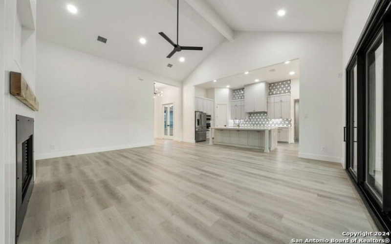486 James Way, Castroville, TX 78009, 4 Habitaciones Habitaciones , ,5 BañosBaños,Residential,En Venta,486 James Way,1785061