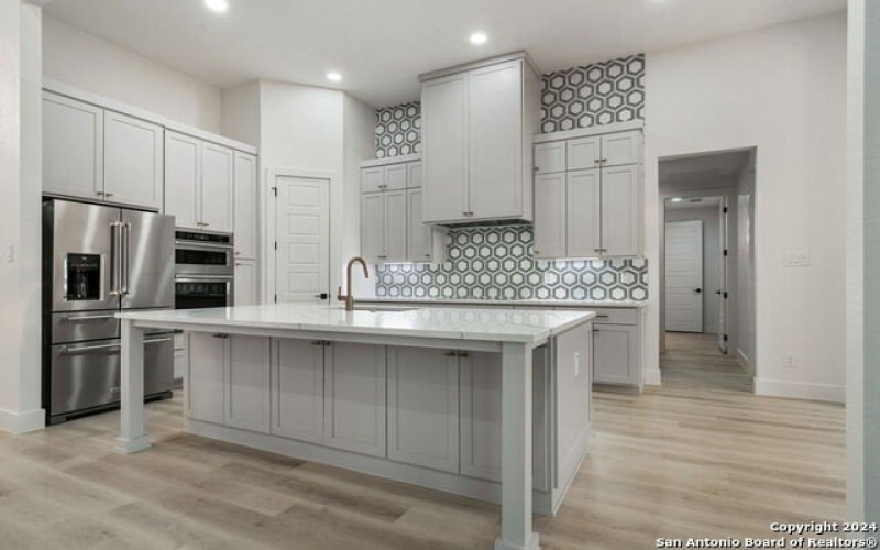 486 James Way, Castroville, TX 78009, 4 Habitaciones Habitaciones , ,5 BañosBaños,Residential,En Venta,486 James Way,1785061