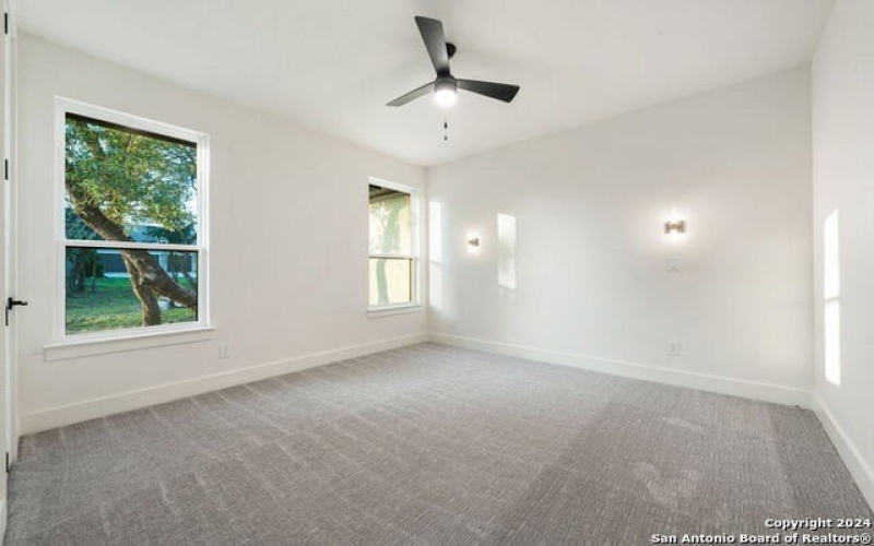 486 James Way, Castroville, TX 78009, 4 Habitaciones Habitaciones , ,5 BañosBaños,Residential,En Venta,486 James Way,1785061