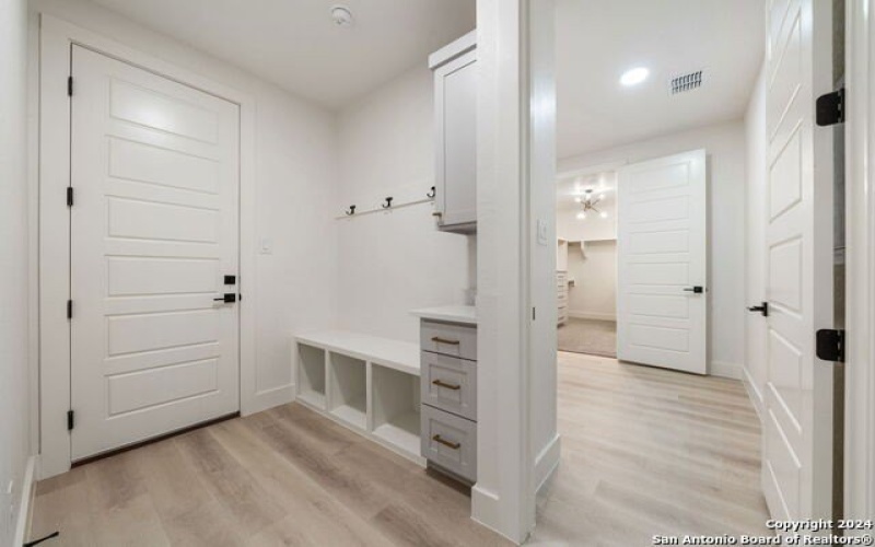 486 James Way, Castroville, TX 78009, 4 Habitaciones Habitaciones , ,5 BañosBaños,Residential,En Venta,486 James Way,1785061